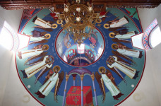Завершена роспись купола и потолка центрального четверика